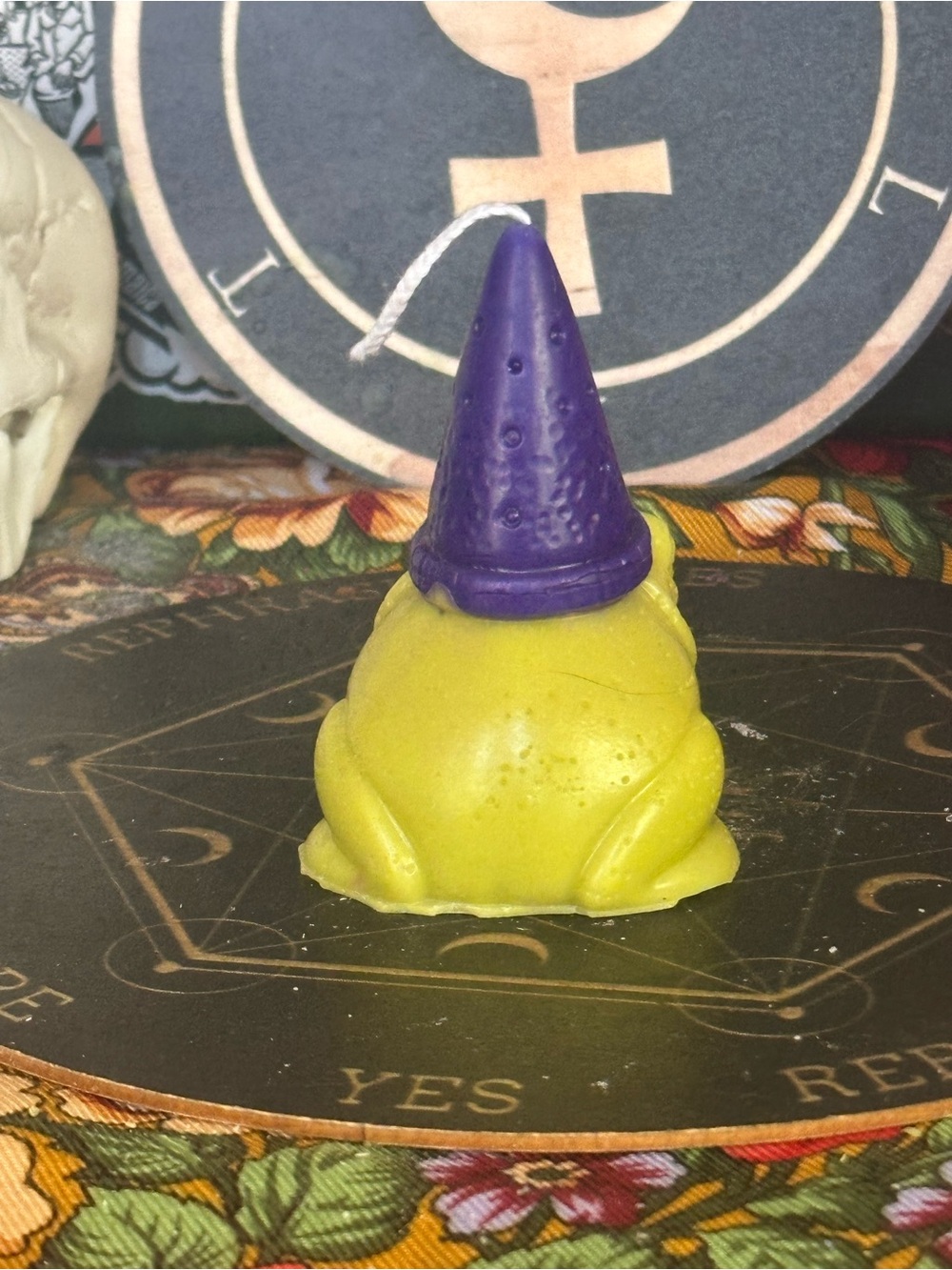 Wizard Toad Candle - Picture 6 of 9